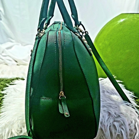 !❗Michael Kors Safiano Green Leather Purse - Picture 2 of 4